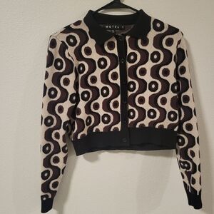 Motel Rocks Black and Cream Patterned Women's Collared Cropped Sweater